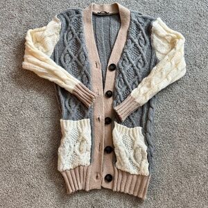 Lily by Firmiana Chunky Cable Knit Cardigan, NWOT, M, Gray, Tan, White